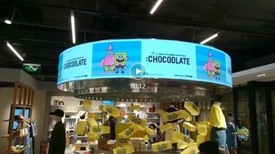 武漢國(guó)際廣場(chǎng)izzue等店鋪LED顯示屏、液晶顯示屏