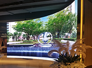 上海某中心曲面LED顯示屏由智彩科技設(shè)計(jì)、安裝